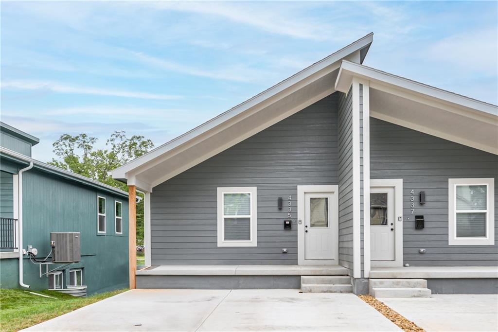 Listing Photo MLS #HMS2515084