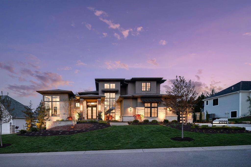 Listing Photo MLS #HMS2523264