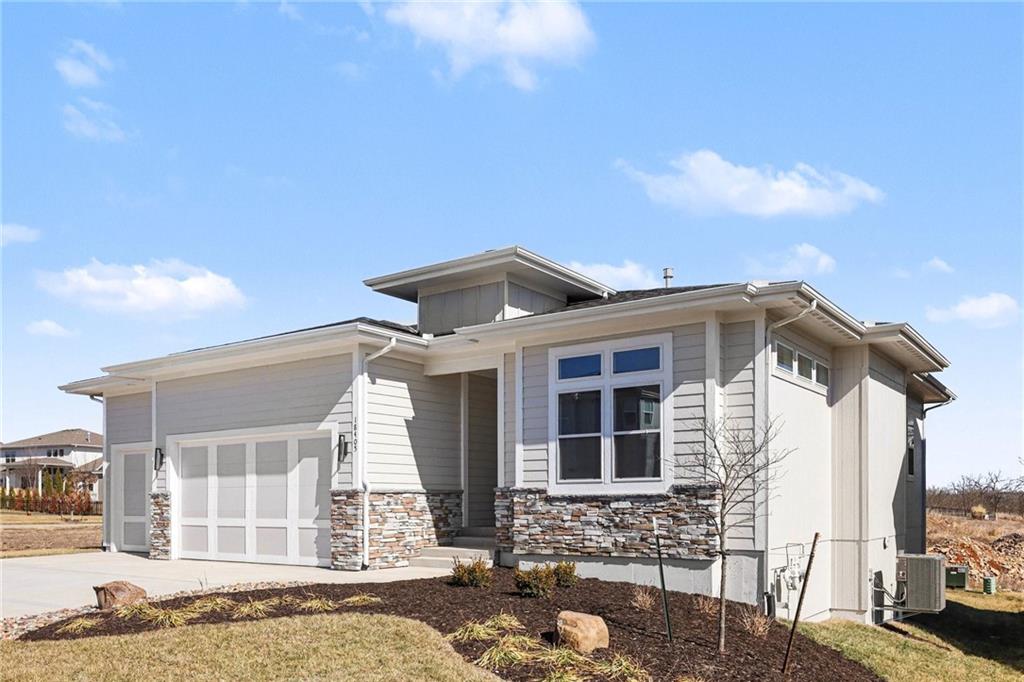 Listing Photo MLS #HMS2523618