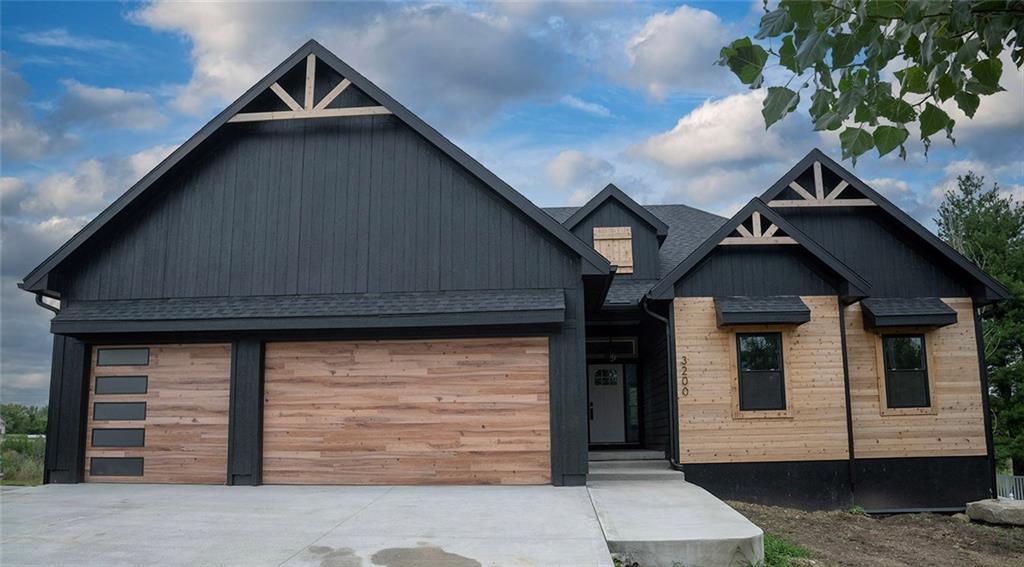 Listing Photo MLS #HMS2526243