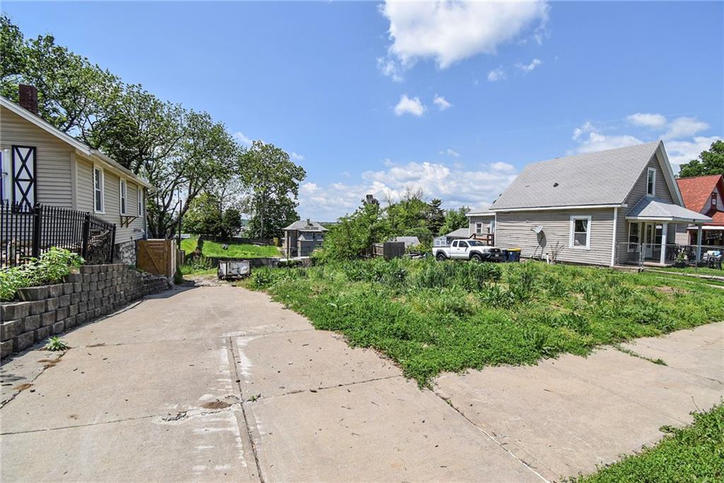 Listing Photo MLS #HMS2526965