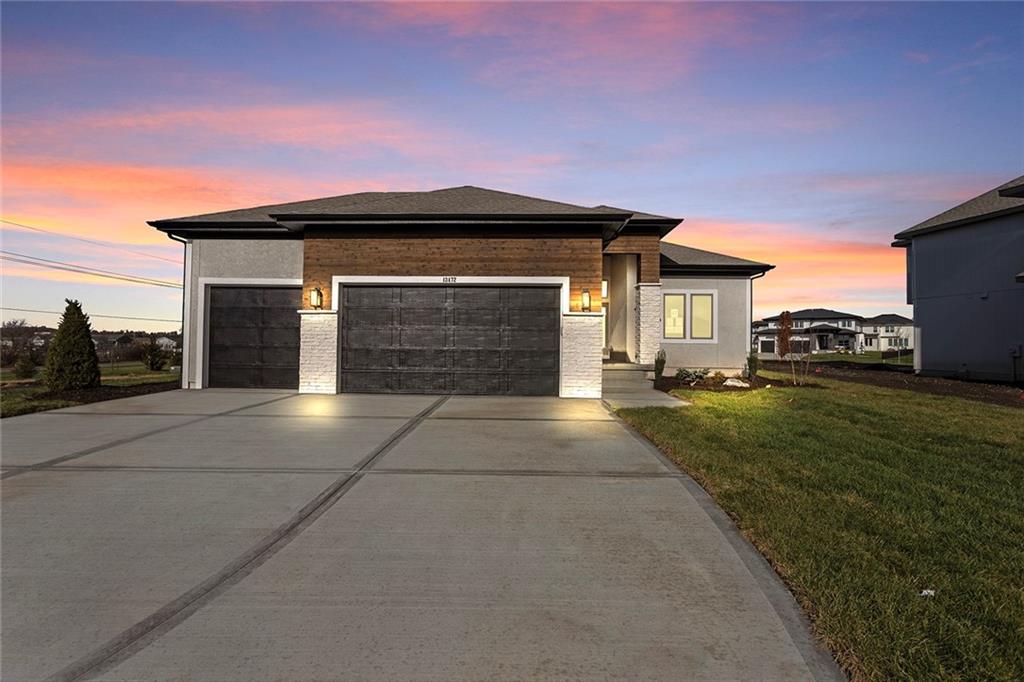 Listing Photo MLS #HMS2530830