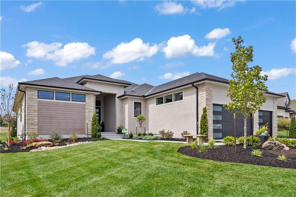 Listing Photo MLS #HMS2542959