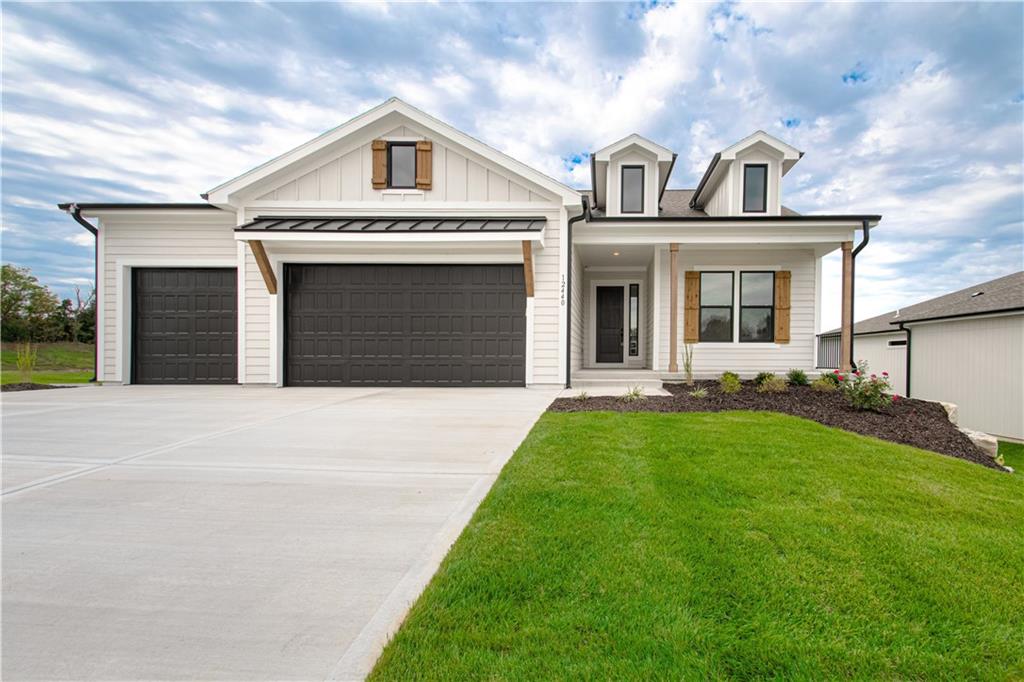 Listing Photo MLS #HMS2545947