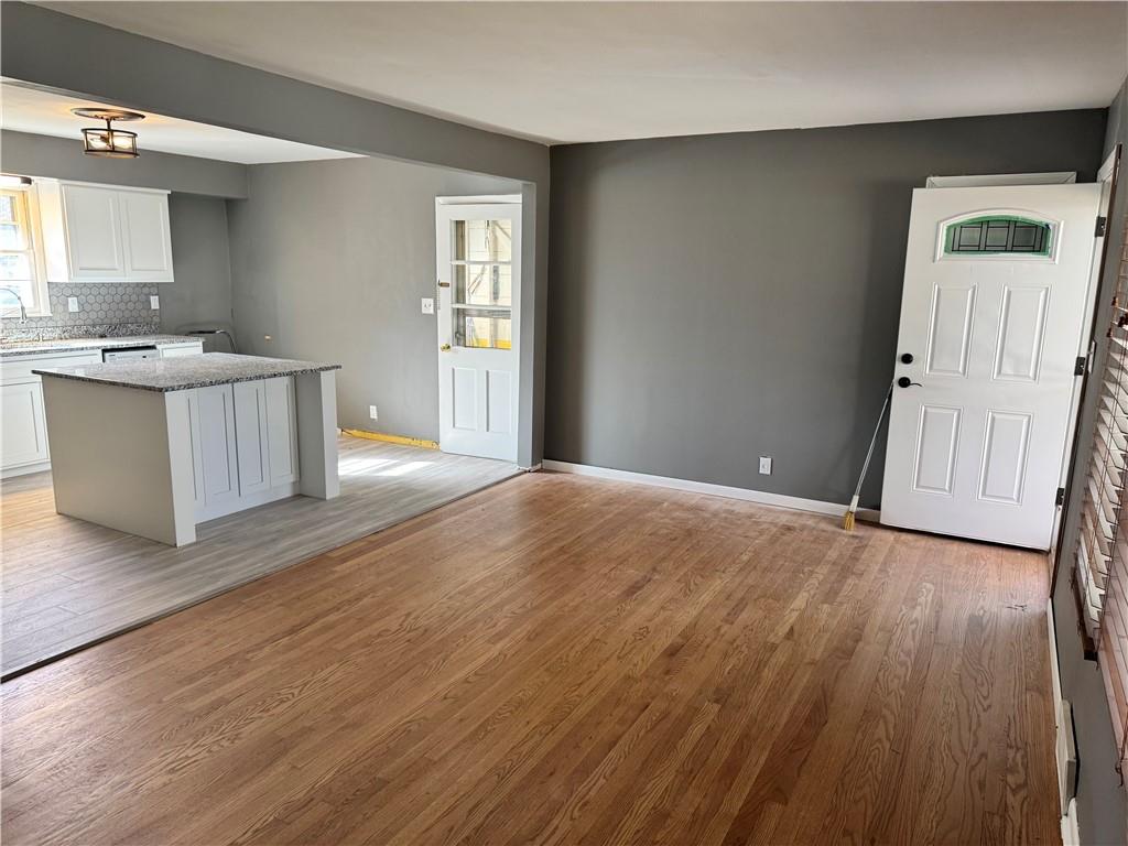 Listing Photo MLS #HMS2550794