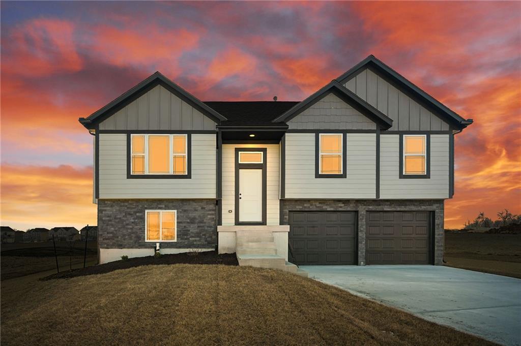 Listing Photo MLS #HMS2551326