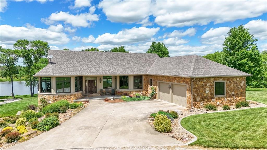 Listing Photo MLS #HMS2552857