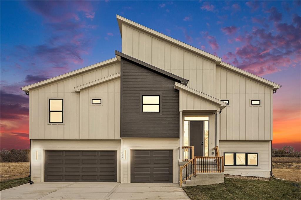 Listing Photo MLS #HMS2552999