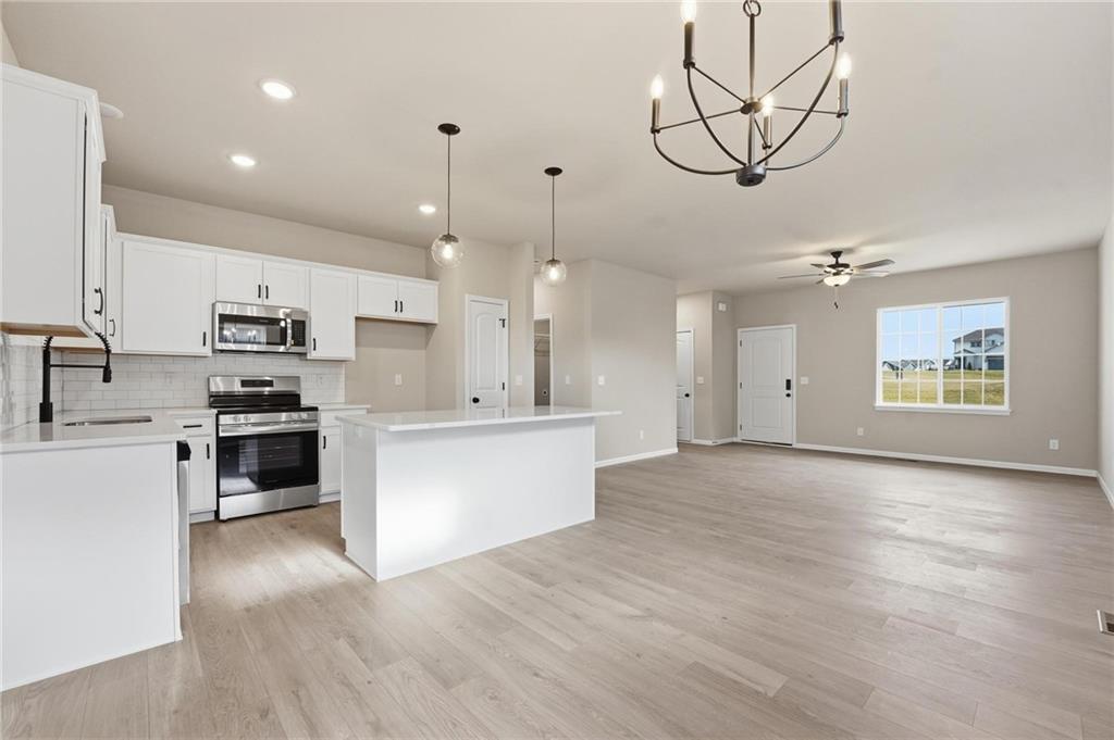 Listing Photo MLS #HMS2556875