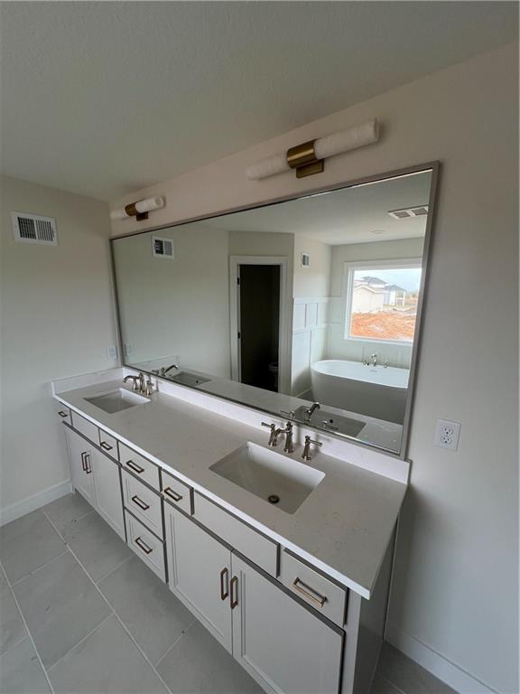 Listing Photo MLS #HMS2557352