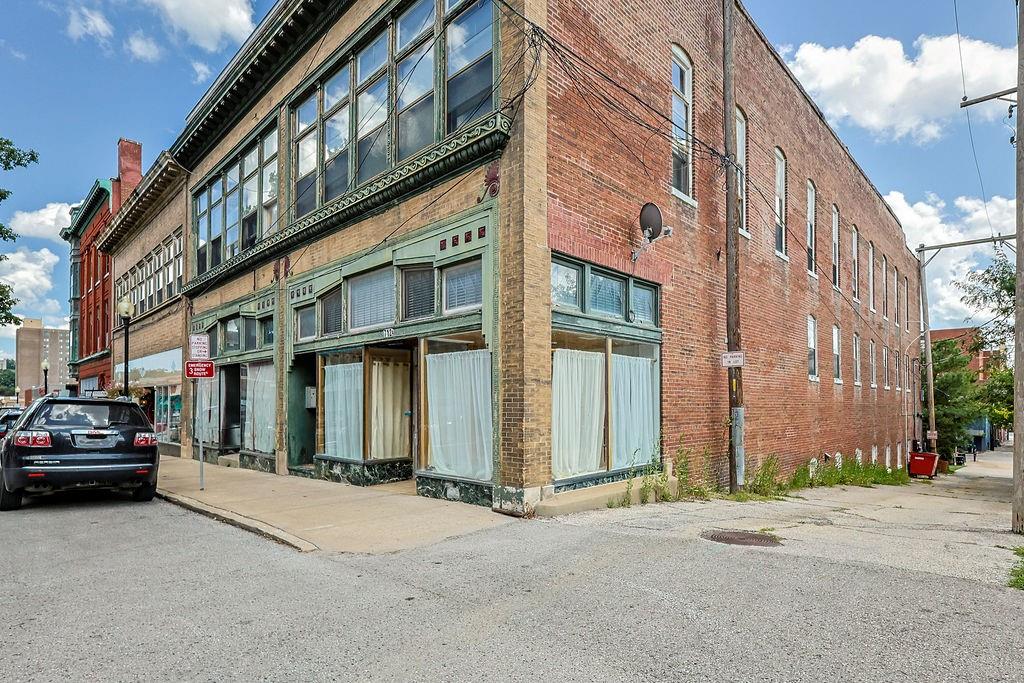 Listing Photo MLS #HMS2559049