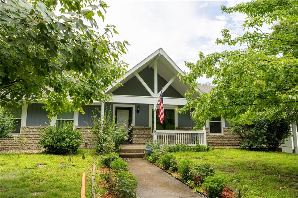 Listing Photo MLS #HMS2559926