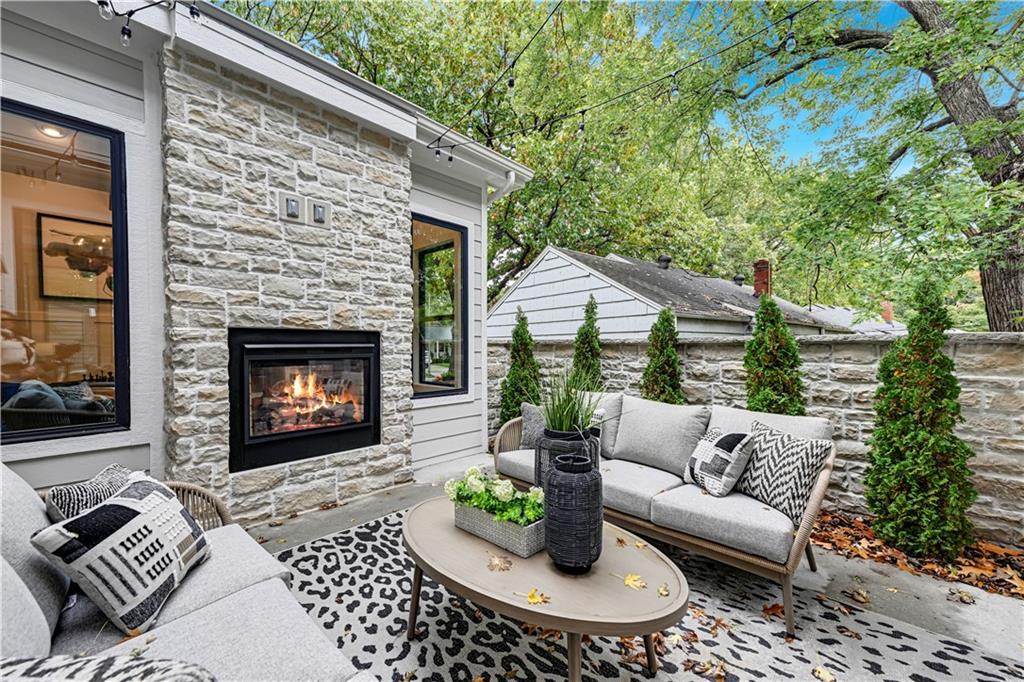 Listing Photo MLS #HMS2564779