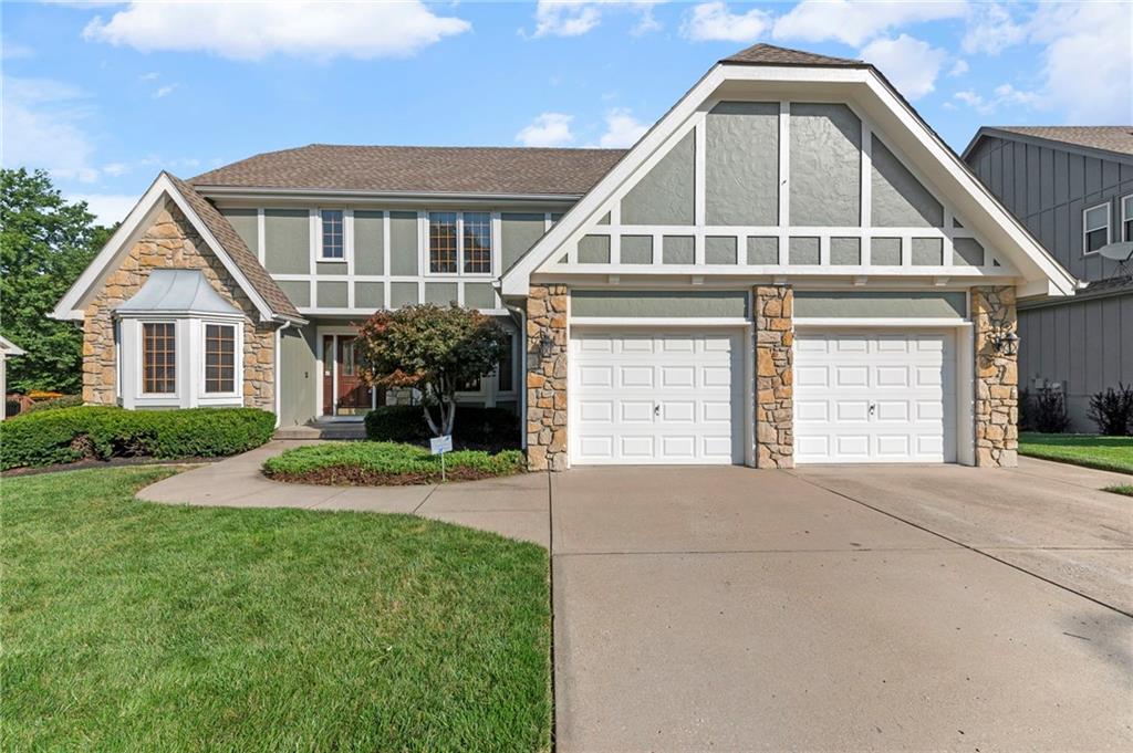 Listing Photo MLS #HMS2567973