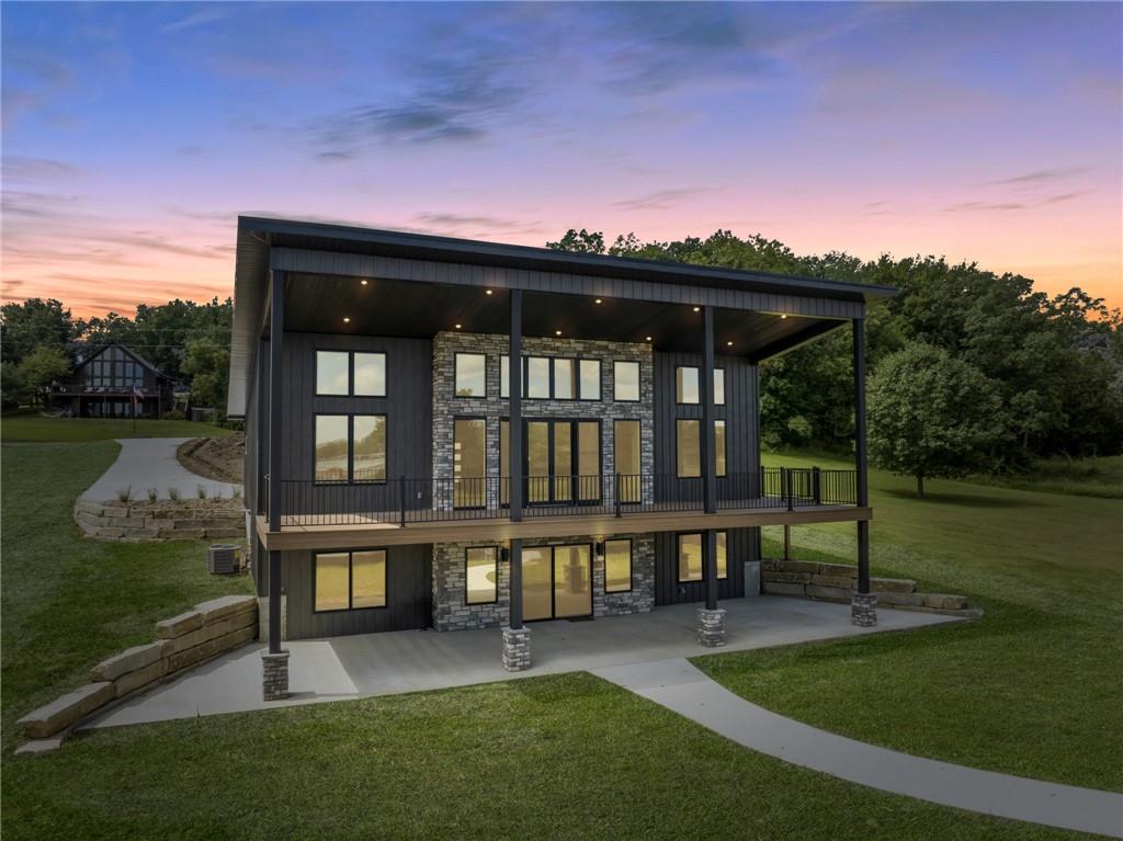 Listing Photo MLS #HMS2570361