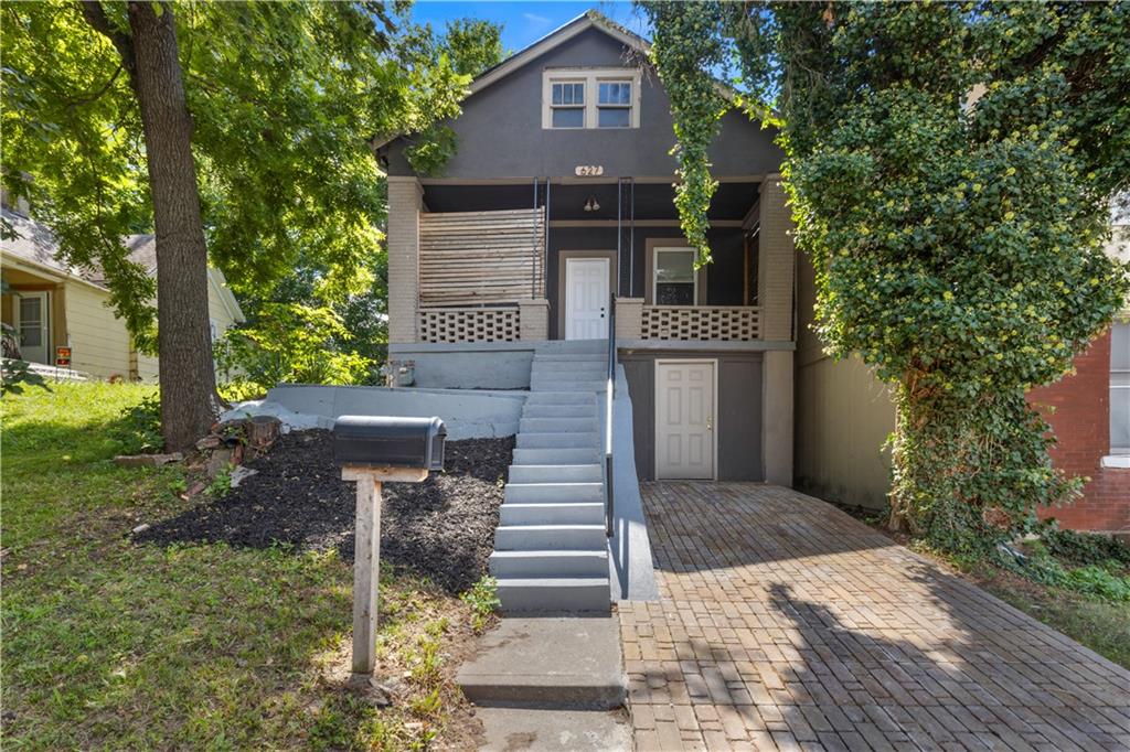 Listing Photo MLS #HMS2570453