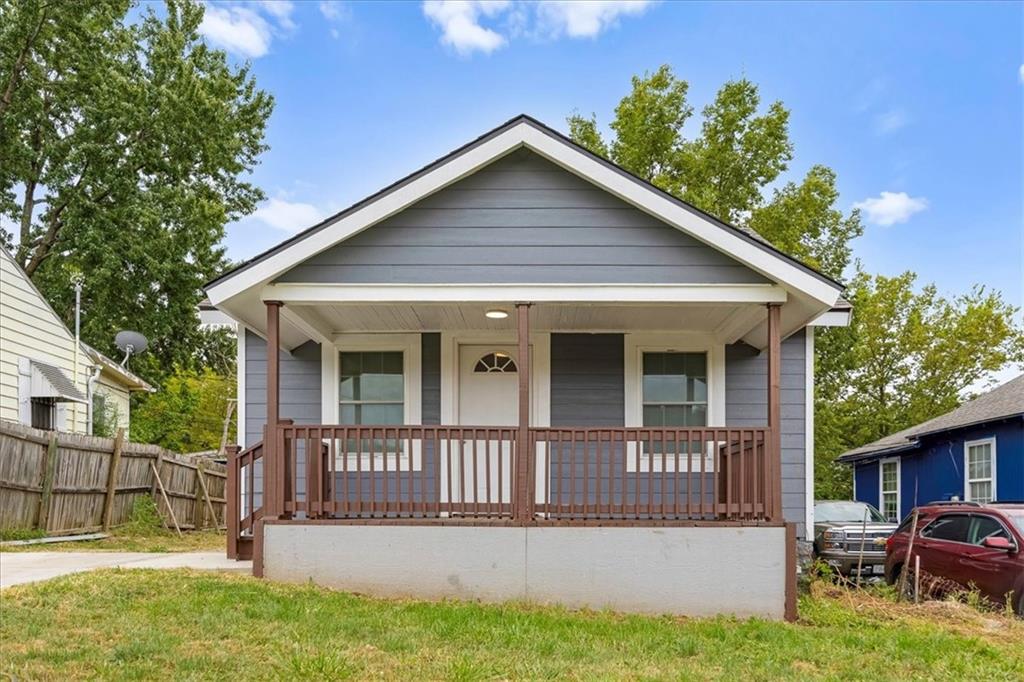 Listing Photo MLS #HMS2572670