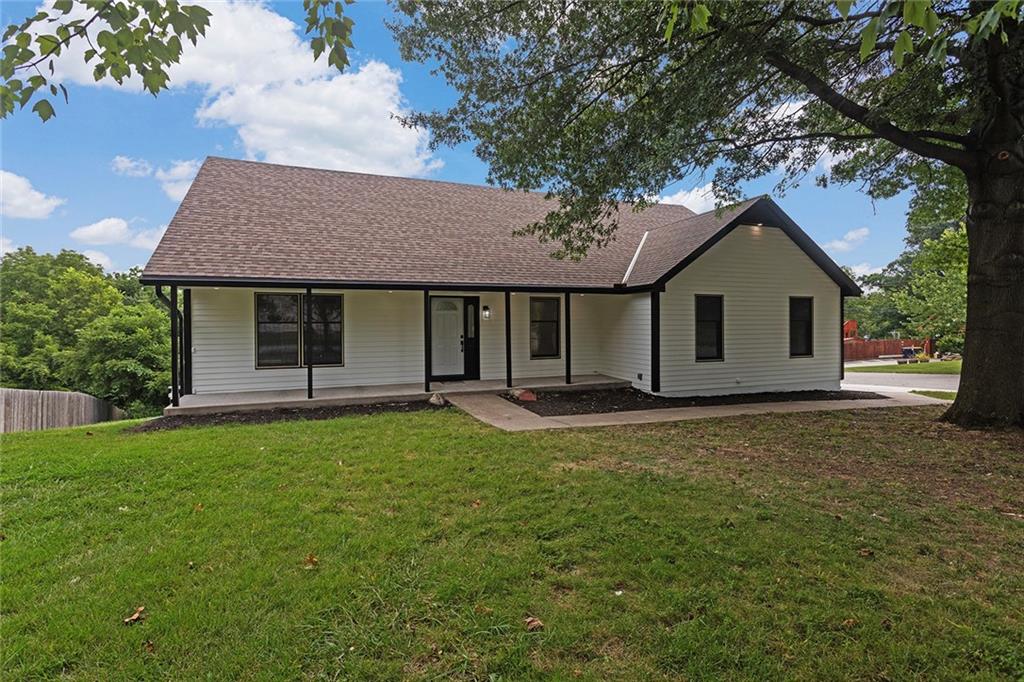 Listing Photo MLS #HMS2576600