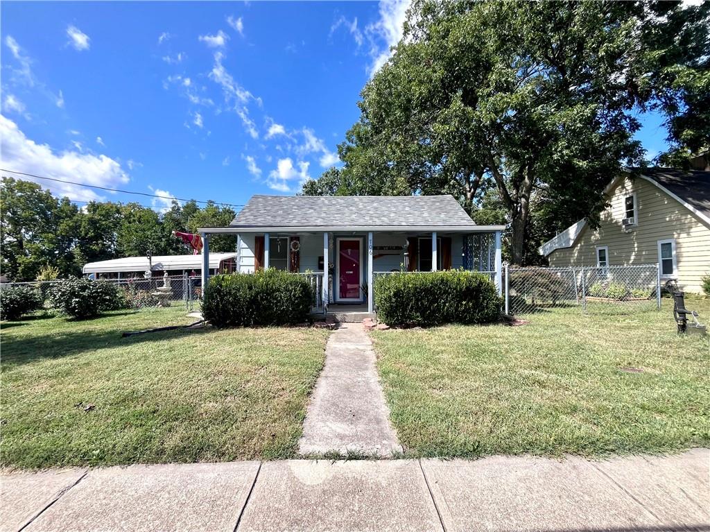 Listing Photo MLS #HMS2576729