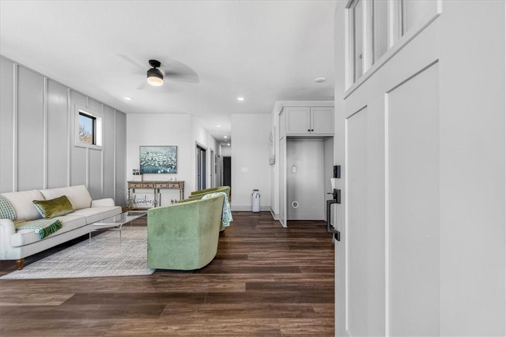 Listing Photo MLS #HMS2576773