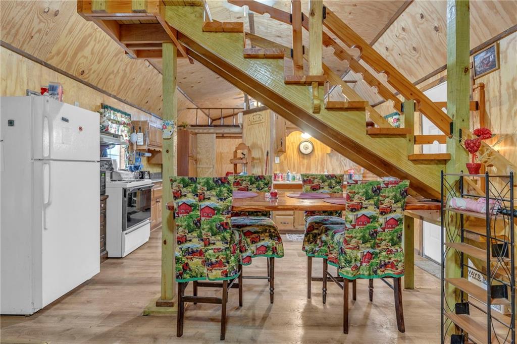 Listing Photo MLS #HMS2577111