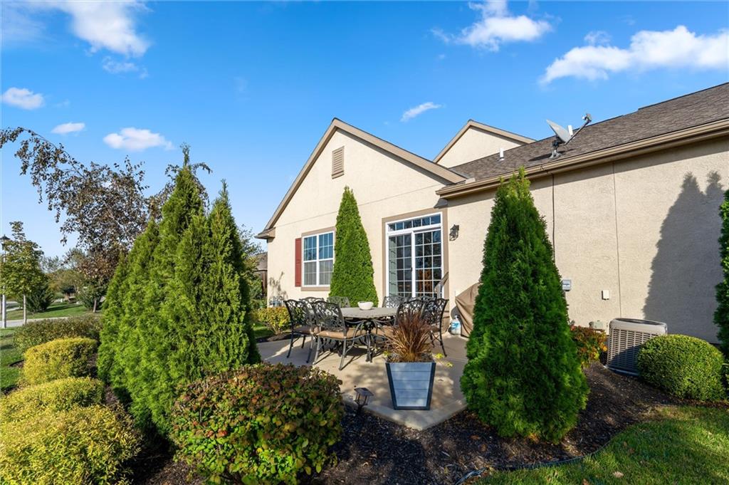 Listing Photo MLS #HMS2583384