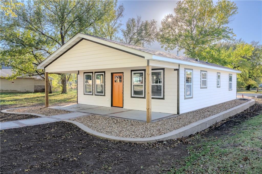 Listing Photo MLS #HMS2583752