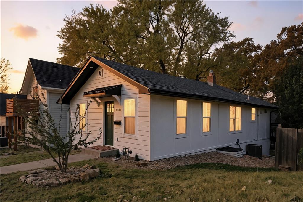 Listing Photo MLS #HMS2584020