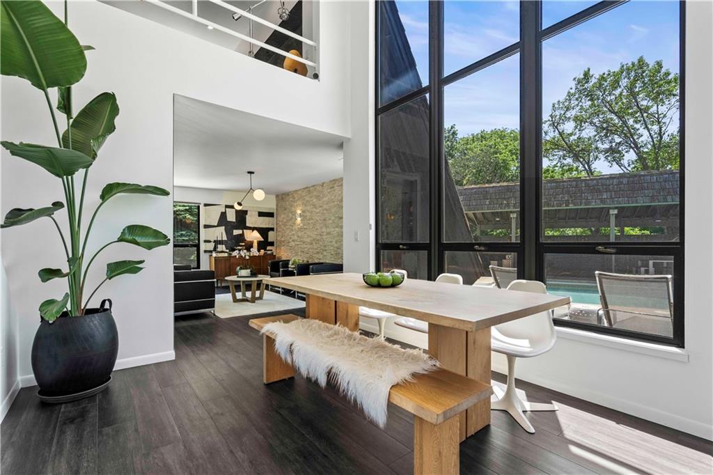 Listing Photo MLS #HMS2587085