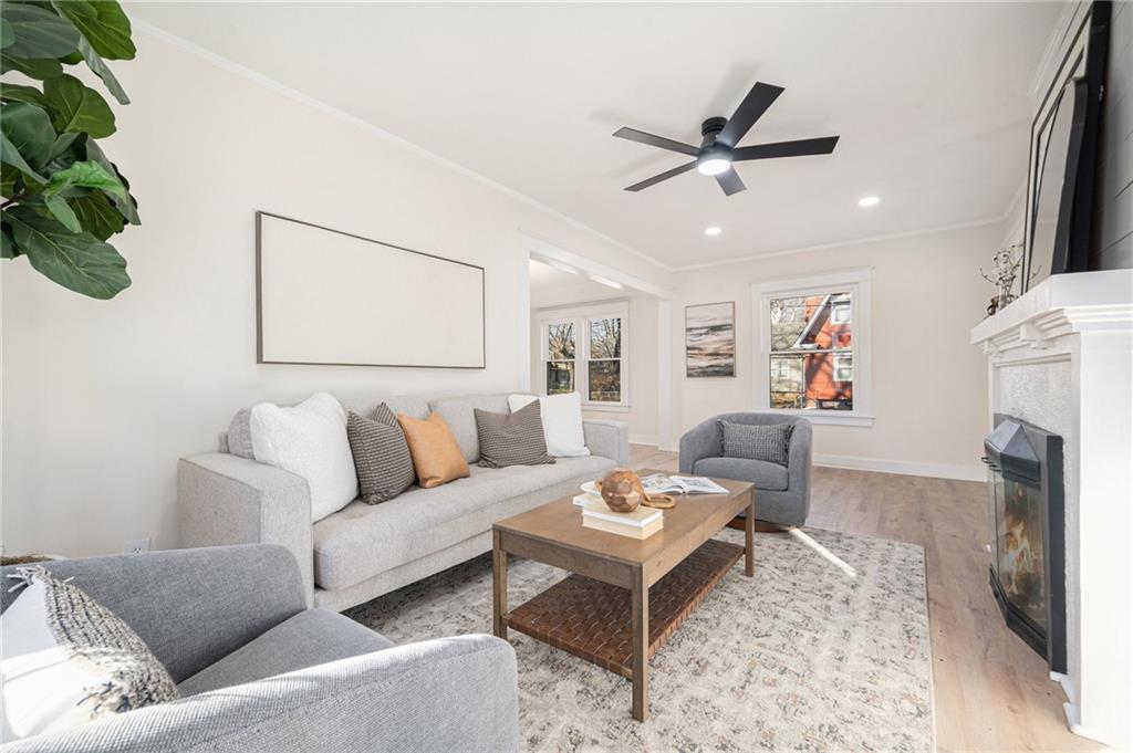 Listing Photo MLS #HMS2587857