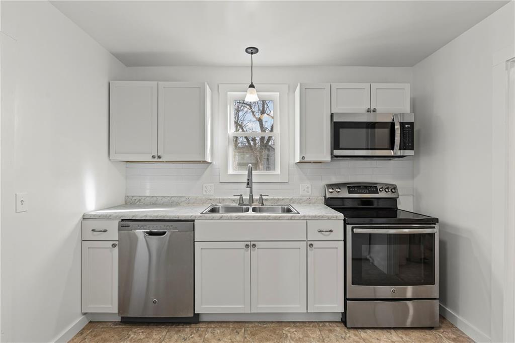 Listing Photo MLS #HMS2591907