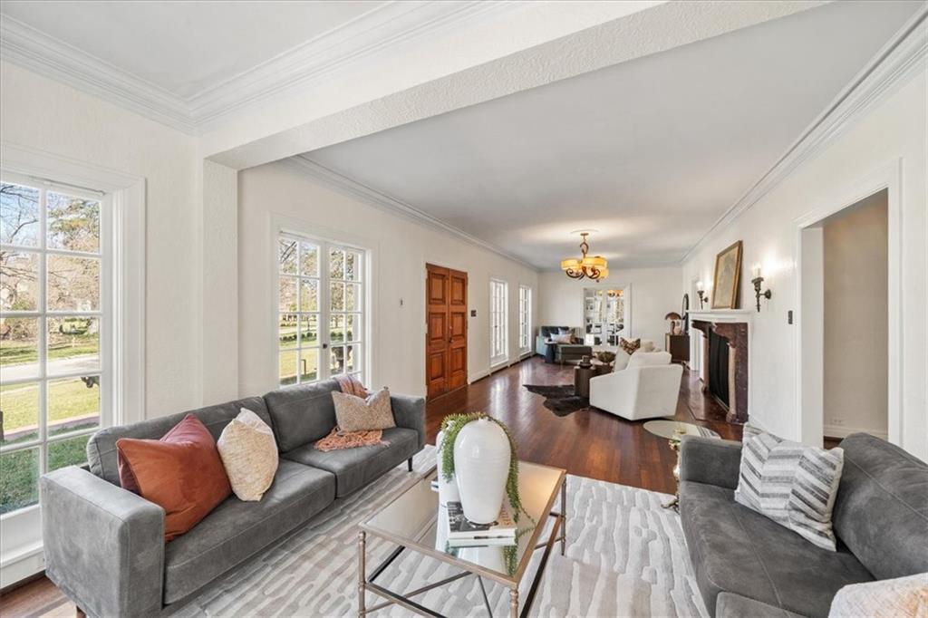 Listing Photo MLS #HMS2595300