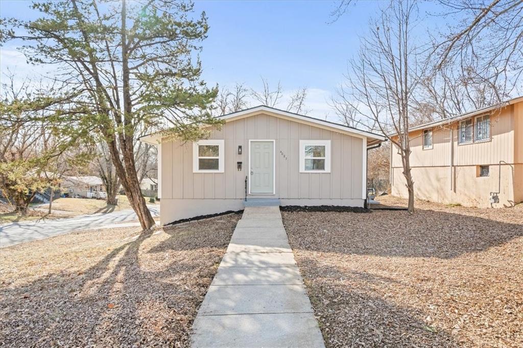 Listing Photo MLS #HMS2595657