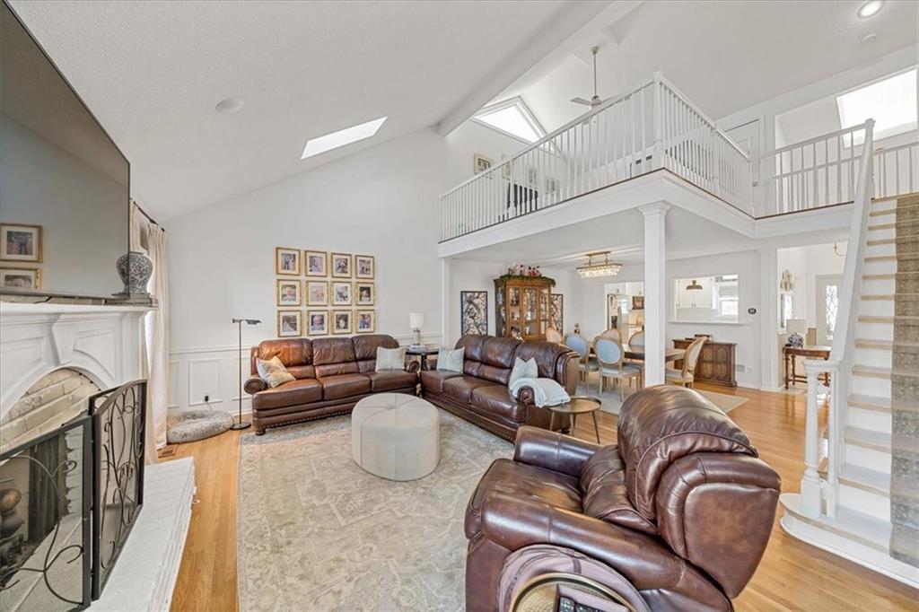 Listing Photo MLS #HMS2597141