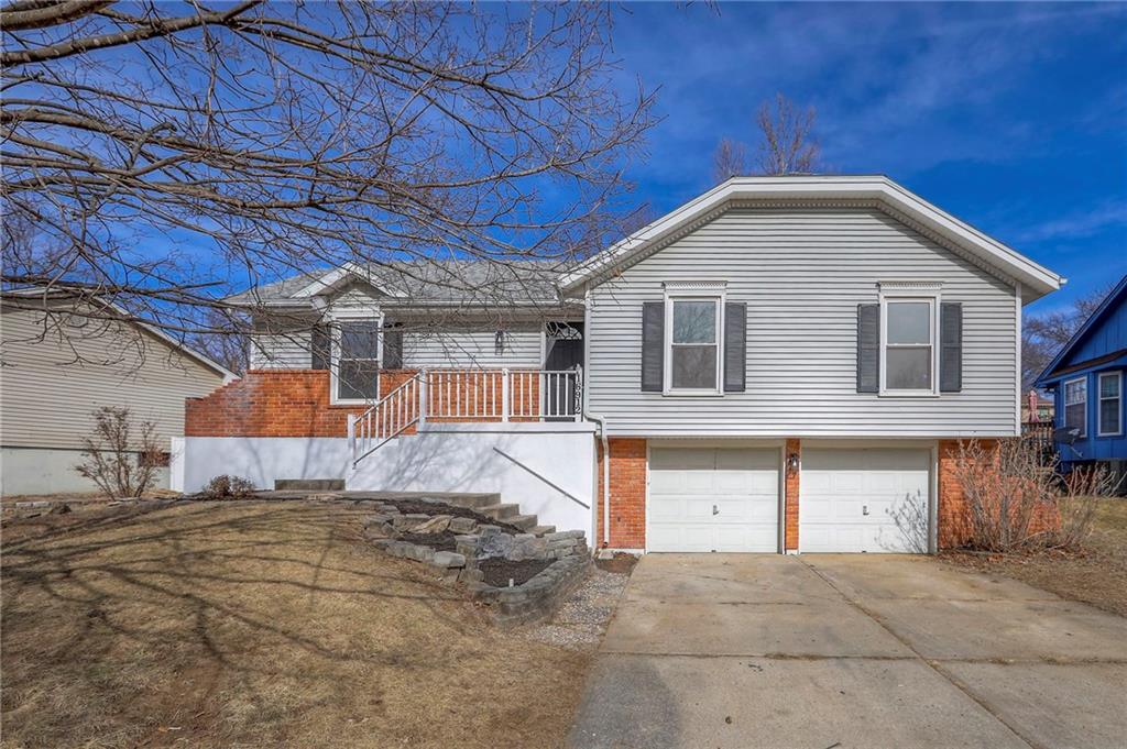 Listing Photo MLS #HMS2600743