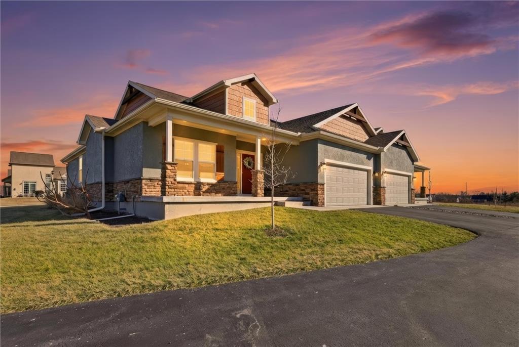 Listing Photo MLS #HMS2601077