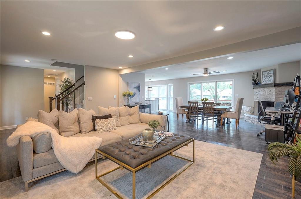Listing Photo MLS #HMS2601267