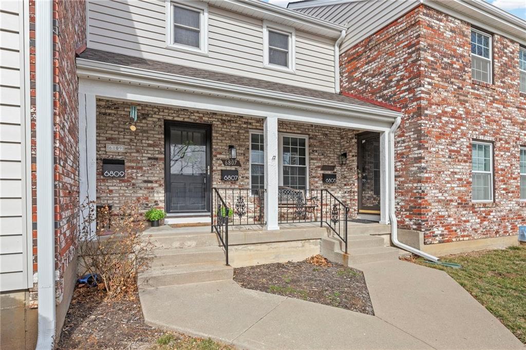 Listing Photo MLS #HMS2601690