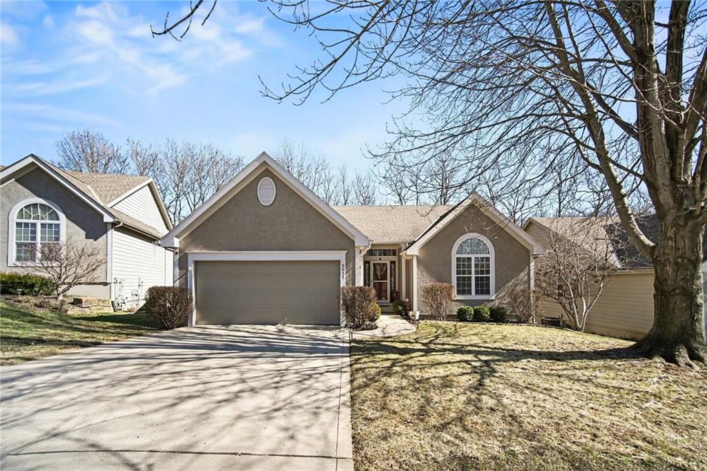 Listing Photo MLS #HMS2603228