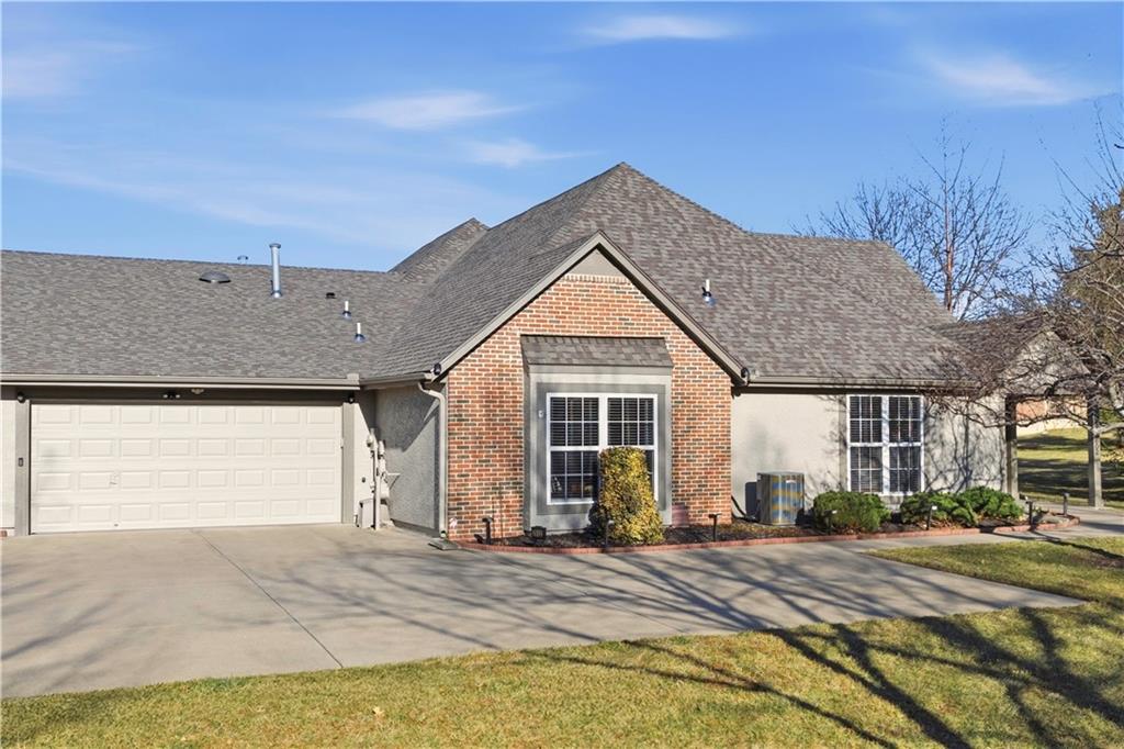 Listing Photo MLS #HMS2603232