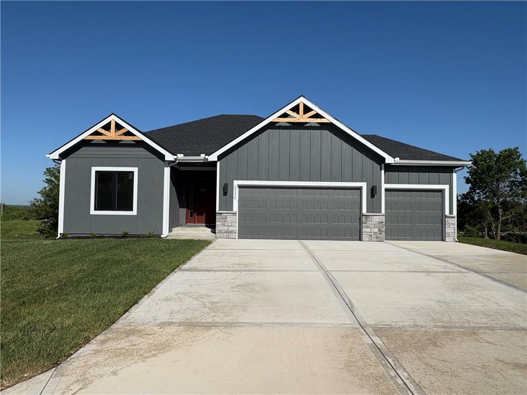 Listing Photo MLS #HMS2603386
