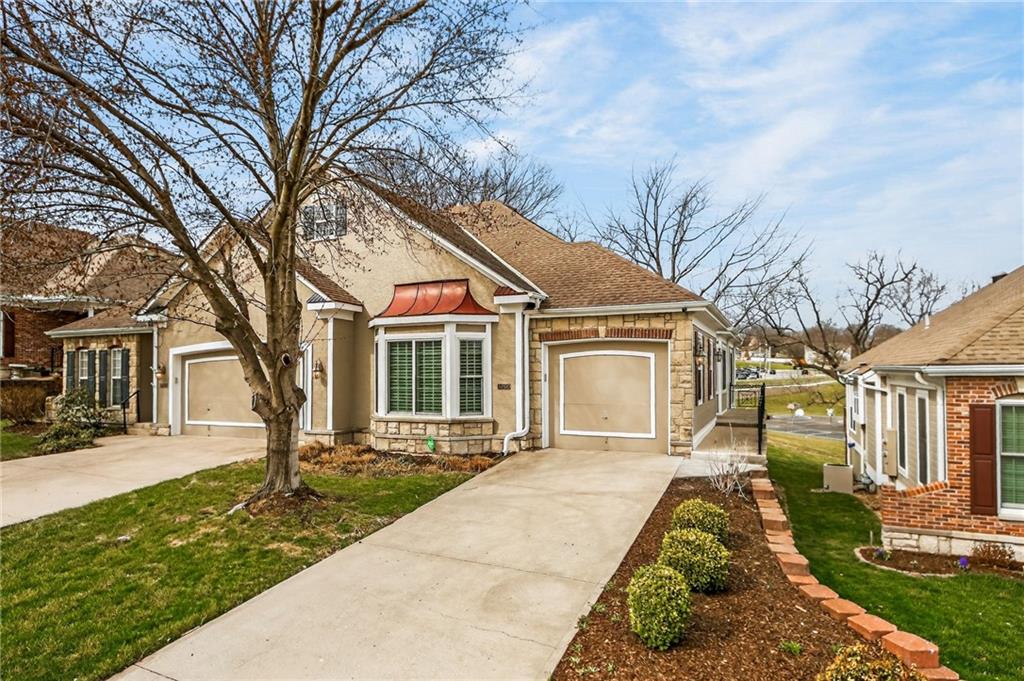 Listing Photo MLS #HMS2603773