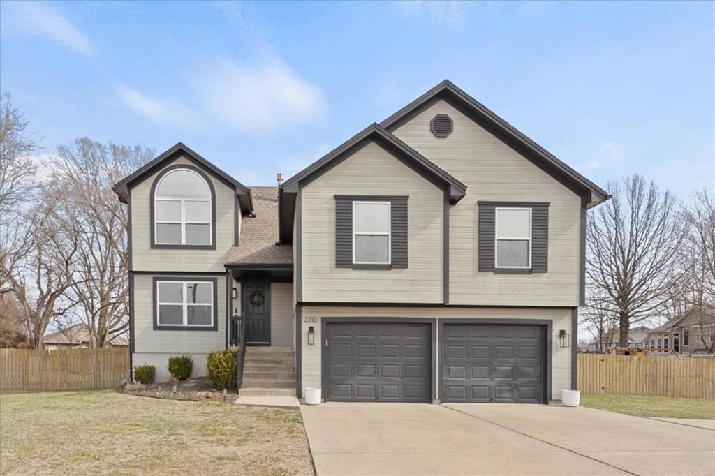 Listing Photo MLS #HMS2603861