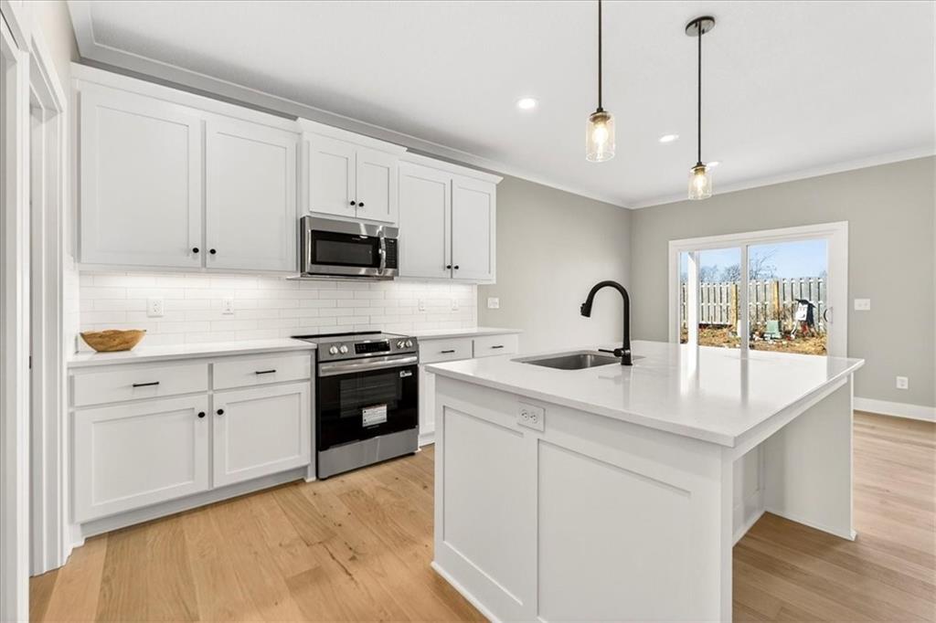 Listing Photo MLS #HMS2604084