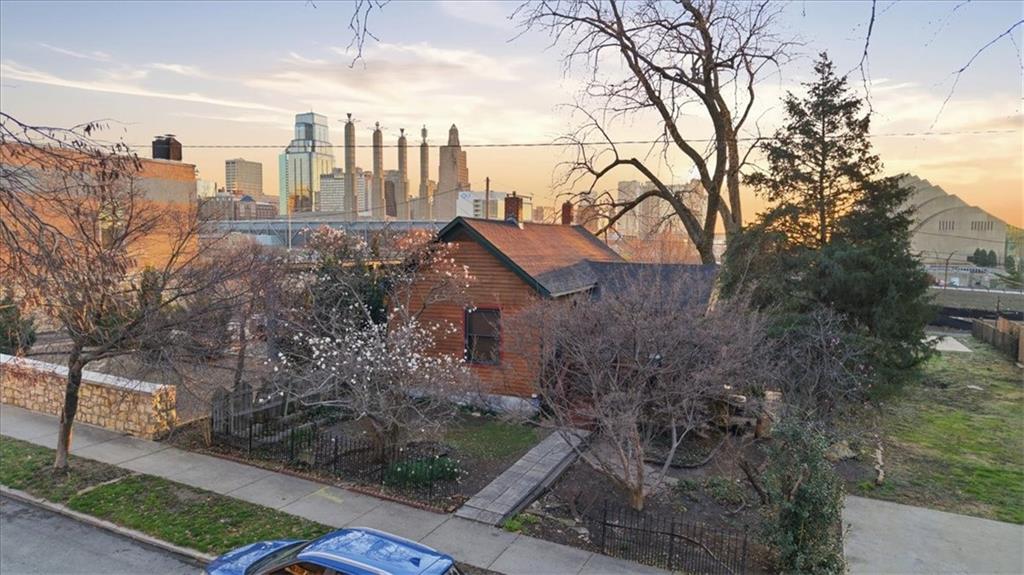 Listing Photo MLS #HMS2604491