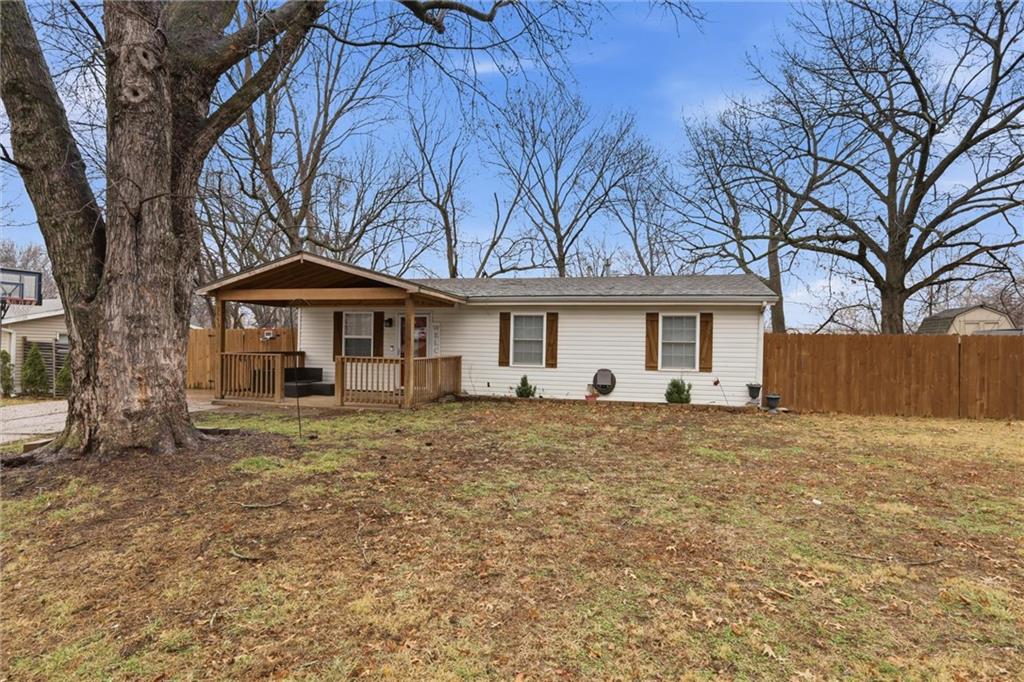 Listing Photo MLS #HMS2605386