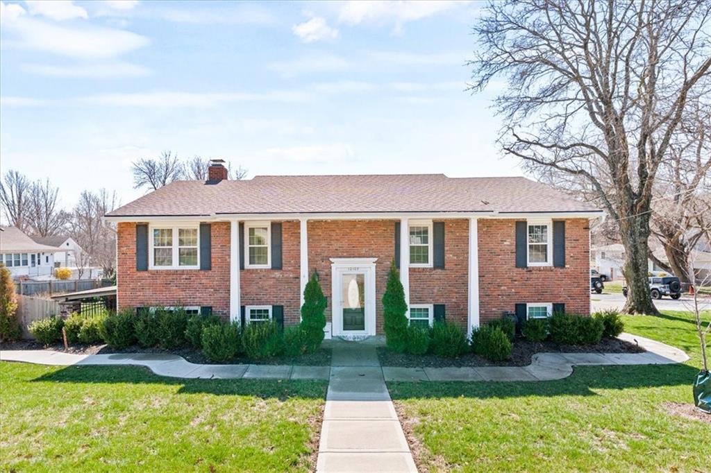 Listing Photo MLS #HMS2605950