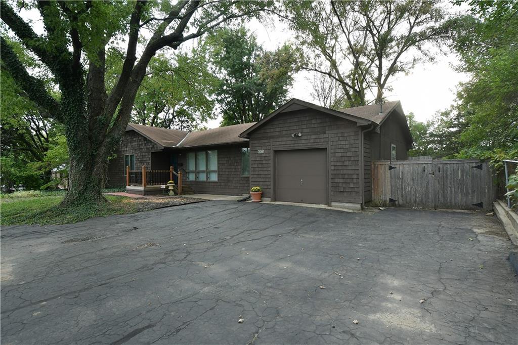 Listing Photo MLS #HMS2606393