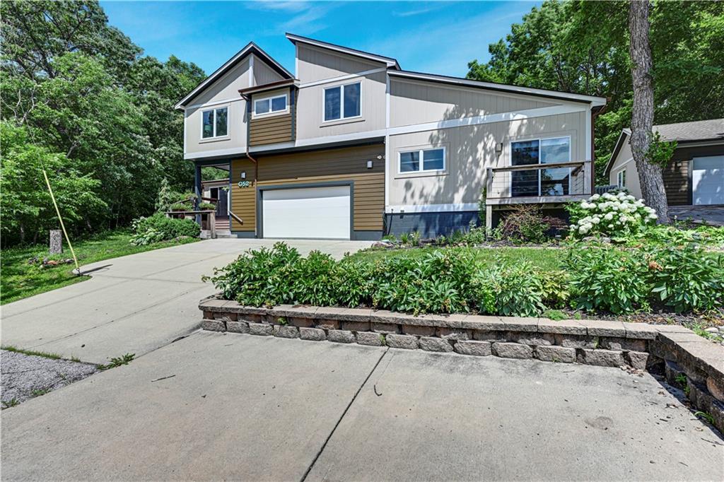Listing Photo MLS #HMS2606671