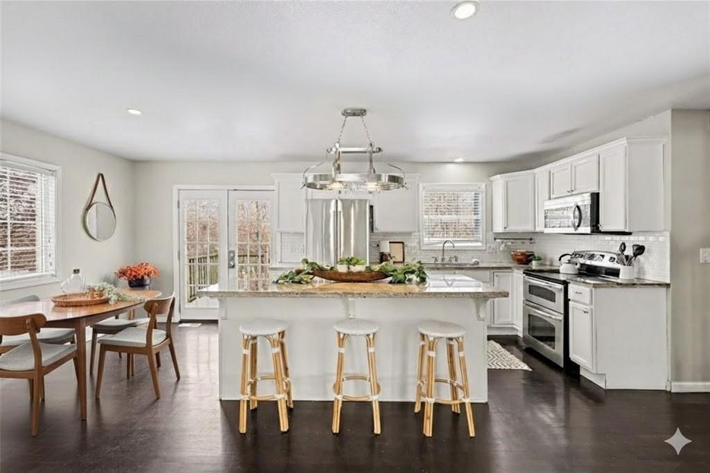 Listing Photo MLS #HMS2607833